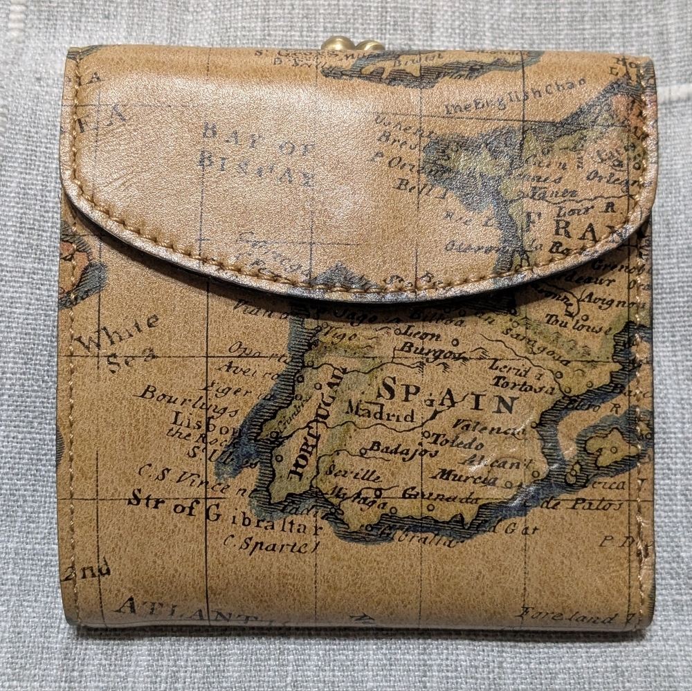 NWT Patricia Nash Wallet